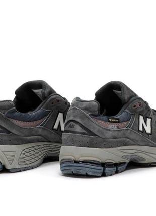 Чоловічі сірі кросівки new balance 2002r dark grey(  нью беленс 2002р темно-сірі замшеві )3 фото