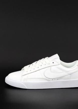 Жіночі  кросівки nike blazer low white ( низькі білі кеди найк блейзер )2 фото