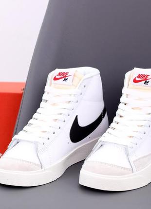 Жіночі високі кросівки nike blazer white ( високі білі кеди найк блейзер з різними значками)