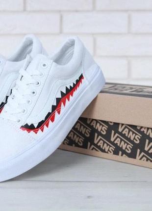 Vans old school shark top