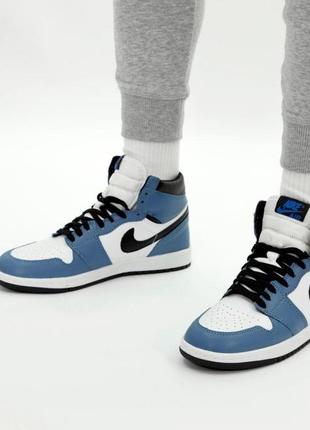 Чоловічі баскетбольні кросівки nike air jordan 1 white blue (найк аир джордан біло-блактині)5 фото