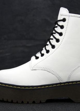 Жіночі шкіряні черевики dr martens jadon білого кольору на хутрі (доктор мартенс жадон білі зимові)