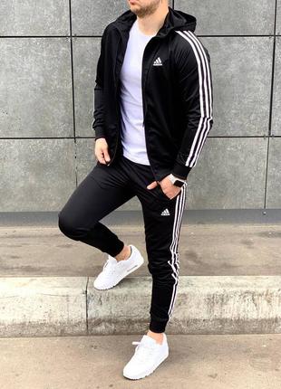 Костюмы адидас с капюшоном