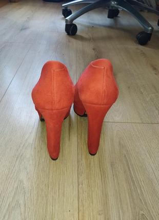 Стильные красные туфли замш6 фото