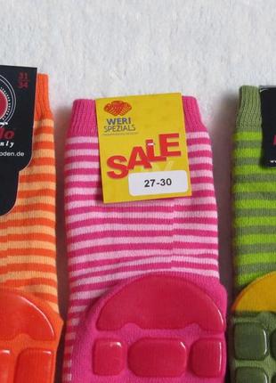 Шкарпетки дитячі махрові зі стоперами р. 27 - 30, 31 - 34 від maximo нові6 фото