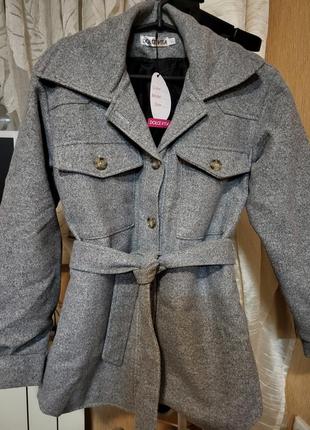 Женское пальто с поясом4 фото