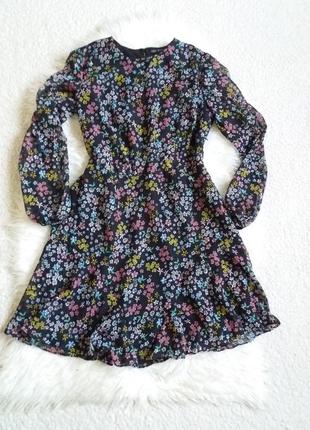 Платье в цветочный принт с полупрозрачными рукавами