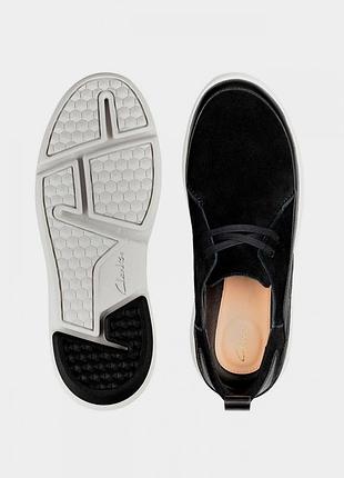 Неймовірно легкі черевики clarks