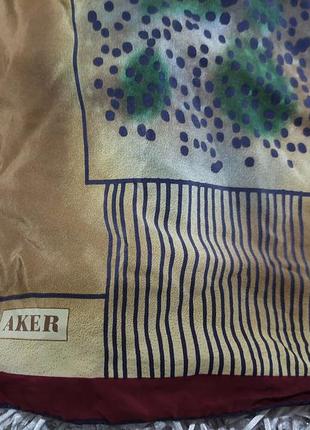 Шикарний женский подписной шелковый платок aker.2 фото