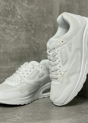 Кросівки на весну 5