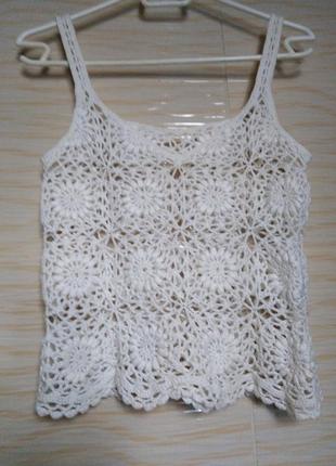 Вязаная майка ручной работы
