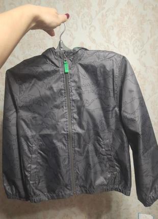 Куртка-ветровка