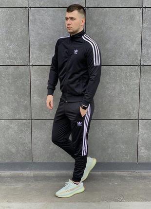 Спортивний костюм adidas