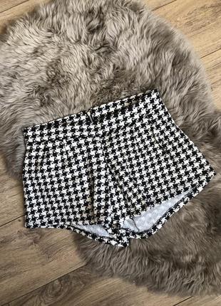Стильные шортики -юбочка