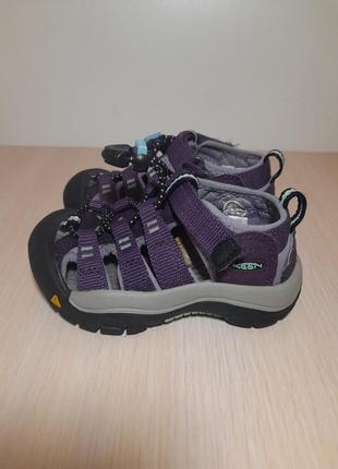 Босоножки keen