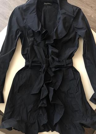 Дуже гарний плащ пальто тренч куртка вітровка rinascimento італія оригінал