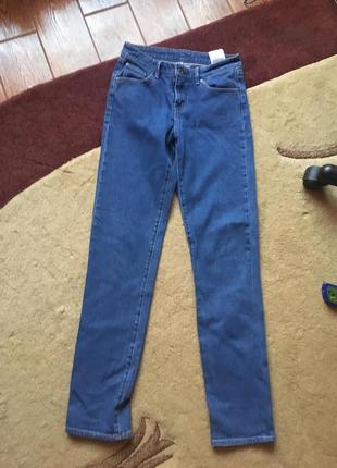Джинсы