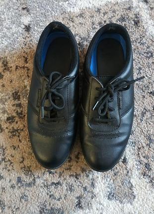 Кроссовки кожаные черные