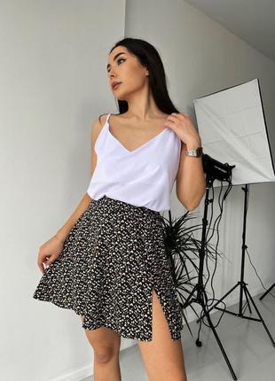 Женская летняя стильная модная классная классная классическая деловая яркая трендовая юбка юбка юбка короткая мини качественная черная4 фото