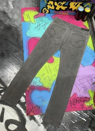 Завужені стрейчеві джинси2 фото