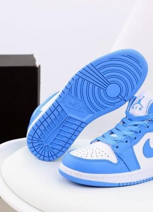 Кроссовки jordan 1