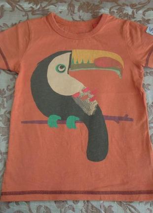 Класна футболка next на модника