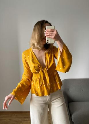 Блуза в горошок із рукавами кльош1 фото