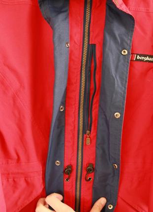 Красочная мужская куртка berghaus7 фото