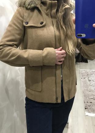 Коротка куртка пальто bershka6 фото