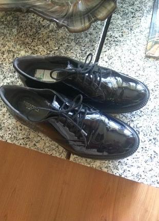 Найзручніші чернія лакированние туфлі rockport2 фото