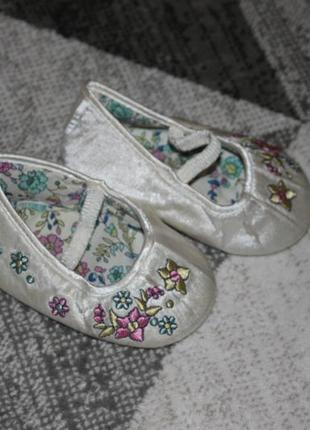 Пинеточки с вышивкой baby boutique