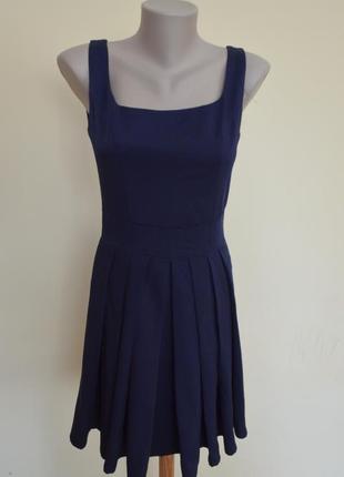 Очень шикарное английское платье в складочку,новое