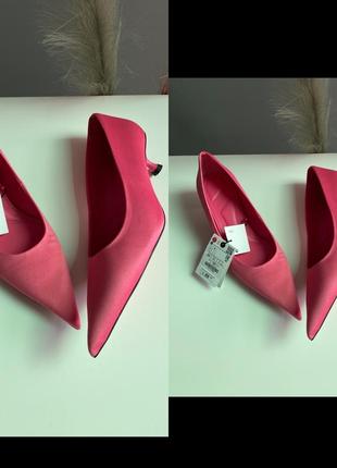 В наличии туфли от zara 39 г.
