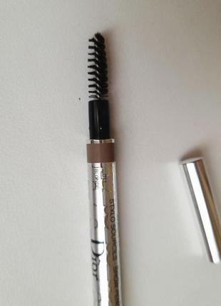 Ультратонкий выкручивающийся карандаш для бровей dior diorshow brow styler pencil
