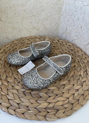 Праздничные блестящие туфли от next 23 размер