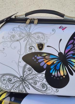 Поликарбонат бютик чемодана madisson 16820 butterfly 🦋