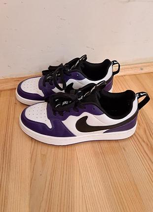Кроссовки nike женские