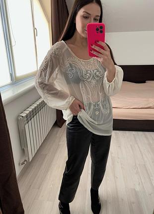 Блуза з гарнющою вишивкою together