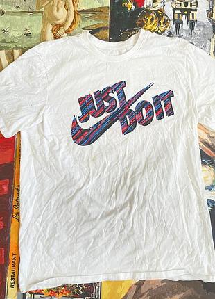 Футболка nike с большим лого