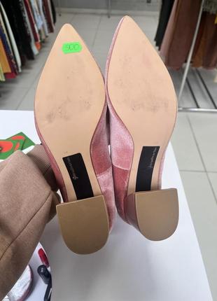 Велюрові туфлі пудрового кольору