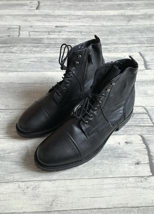 Чоловічі італійські чорні черевики minelli