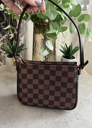 Сумка маленькая  багет louis vuitton