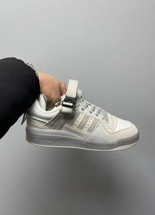 Женские кроссовки adidas forum x bad bunny light grey / smb