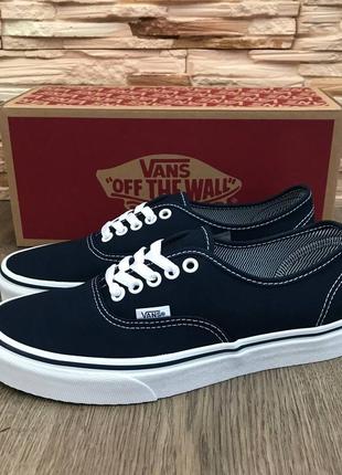 Оригінальні чорні жіночі кеди vans8 фото