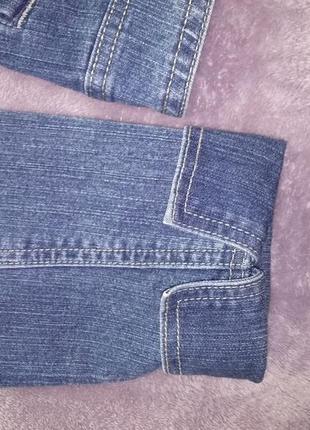 Джинсовая куртка женская.