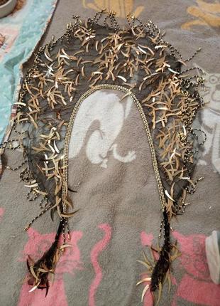 Красивый воротник из стекляруса, бусин и пайеток