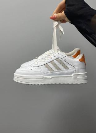 Женские кроссовки adidas dass-ler white beige orange / smb6 фото