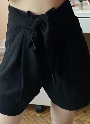 Тканевые шорты с поясом