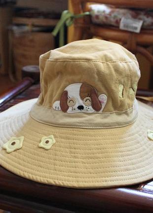 Светло-коричневая панамка с собачкой