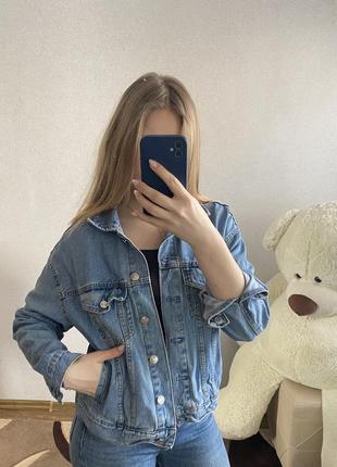 Джинсова куртка